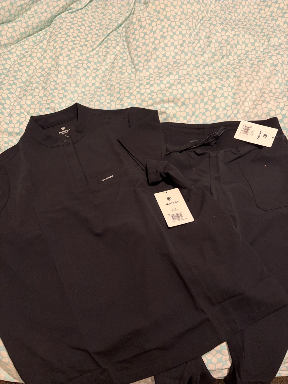 Jaanuu set Black Women’s Cargo Scrub Pants with Utility Pockets and savi top